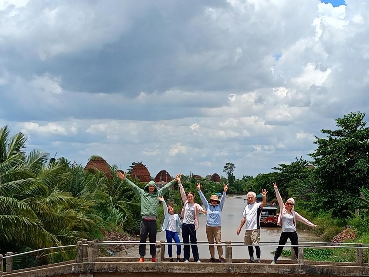 Mekong Pottery Homestay, Green-Friendly & Boat Tour Виньлонг Экстерьер фото